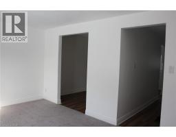 144 SEKURA Crescent - 4