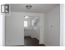 144 SEKURA Crescent - 5