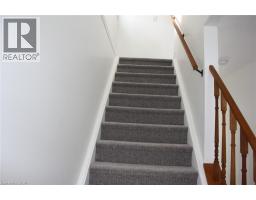 144 SEKURA Crescent - 8