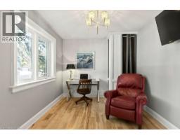 389 CLARENDON Drive - 21