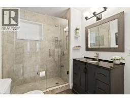 389 CLARENDON Drive - 23