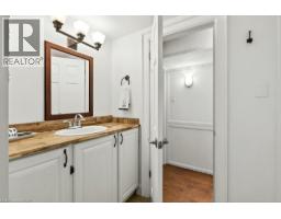 389 CLARENDON Drive - 33