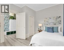 240 ELIZABETH Street W - 20