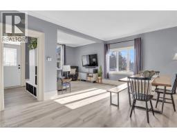 240 ELIZABETH Street W - 6