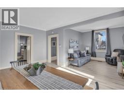 240 ELIZABETH Street W - 9