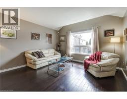 15 WAFFLER Crescent - 10