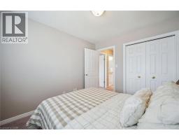 6 KELLER Crescent - 24