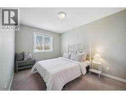 6 KELLER Crescent - 25