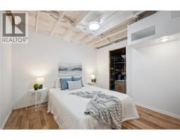 98 OLD MAPLE Lane - 32