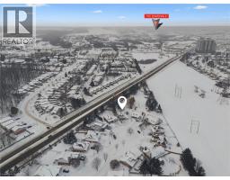 98 OLD MAPLE Lane - 41