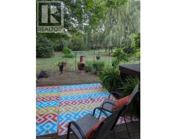 98 OLD MAPLE Lane - 47