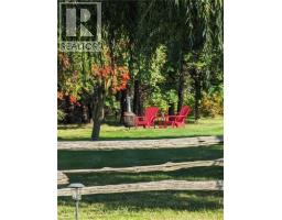 98 OLD MAPLE Lane - 49