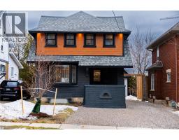 35 STIRLING Avenue N - 3