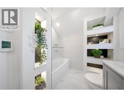 35 STIRLING Avenue N - 30