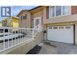 146 WHEATFIELD Crescent - 2