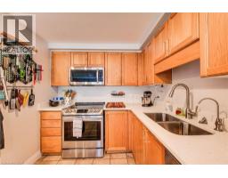 17 RED CLOVER Crescent - 11