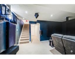 17 RED CLOVER Crescent - 27