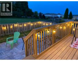 17 RED CLOVER Crescent - 34