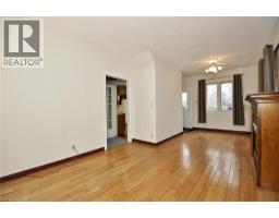 56 CHURCHILL Drive - 10