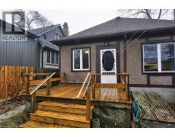 56 CHURCHILL Drive - 32