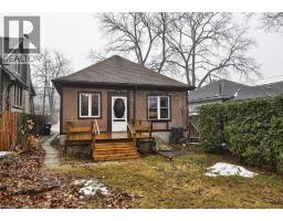 56 CHURCHILL Drive - 33