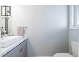 16 CLANSMAN Crescent - 10