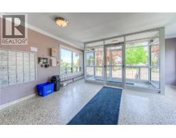 283 FAIRWAY Road N UnitNo. 201 - 6