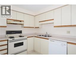 55 GREEN VALLEY Drive UnitNo. 1409 - 21