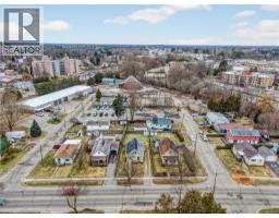 332 QUEEN Street N - 40