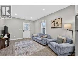 332 QUEEN Street N - 6