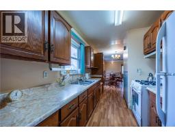 672 JAMES Street - 10