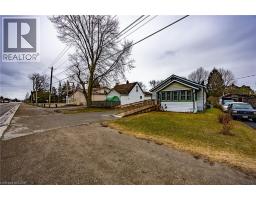 672 JAMES Street - 5