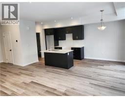 155 EQUESTRIAN Way UnitNo. 121 - 3