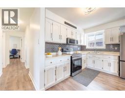 39 HAZELWOOD Crescent - 13