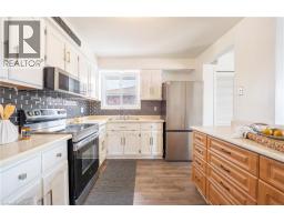 39 HAZELWOOD Crescent - 17