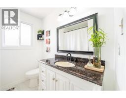 39 HAZELWOOD Crescent - 18