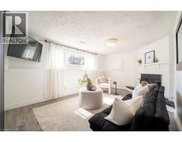 39 HAZELWOOD Crescent - 25