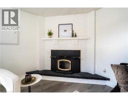 39 HAZELWOOD Crescent - 27