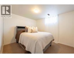 39 HAZELWOOD Crescent - 29