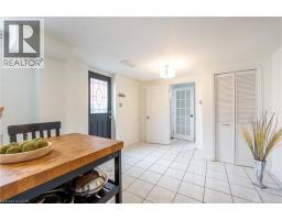 39 HAZELWOOD Crescent - 31