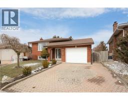 39 HAZELWOOD Crescent - 43