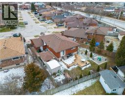 39 HAZELWOOD Crescent - 46