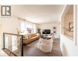 39 HAZELWOOD Crescent - 5