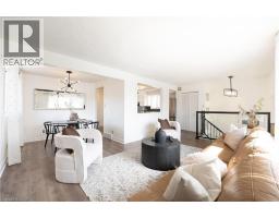 39 HAZELWOOD Crescent - 7