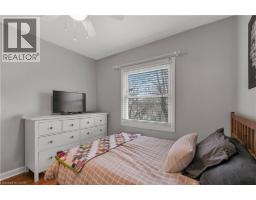 563 GUELPH Street - 17