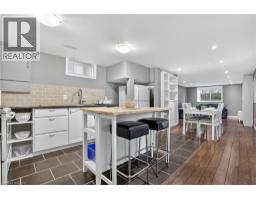 563 GUELPH Street - 37