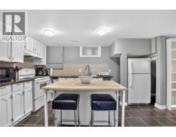 563 GUELPH Street - 39