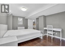 563 GUELPH Street - 44