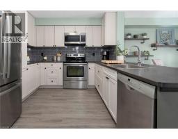 80 FOXBOROUGH Drive - 8