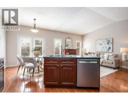 900 DOON VILLAGE Road UnitNo. 3 - 17